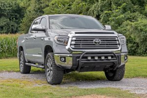 Toyota Tundra Oval Nerf Step - Rough Country - Crew Cab - Black - '07-'21